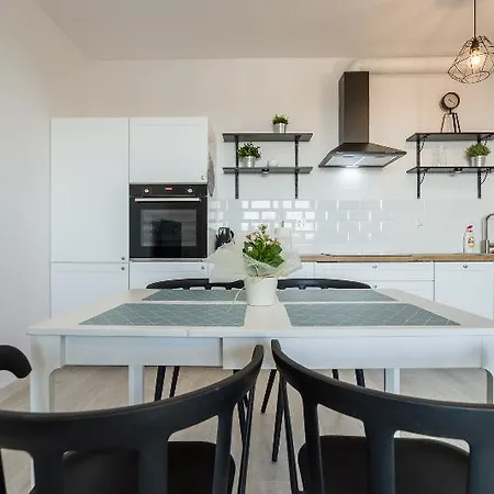 Lägenhetshotell Browar Gdanski Budget By Renters